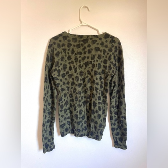 CASHMERE Leopard Print Sweater - Picture 2 of 4